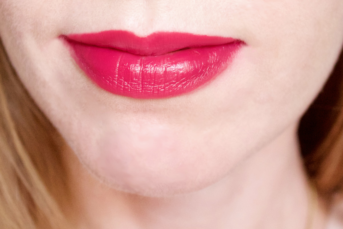 NARS Audacious Lipstick in Vera
