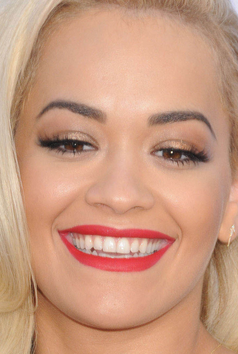 Rita Ora at the 2015 Billboard Music Awards close-up